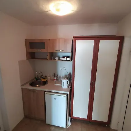 Vendégház Polikseni *