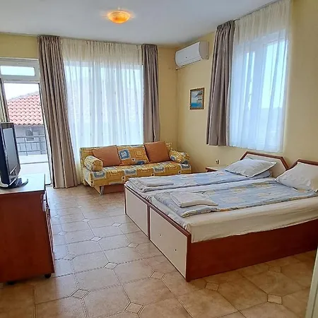 Vendégház Polikseni