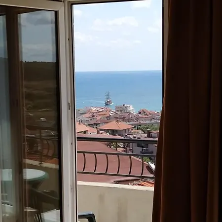 Vendégház Polikseni *